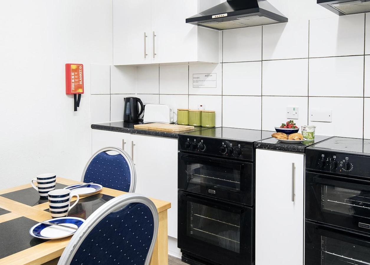 Отель Royal Ashton Townhouse - Тонтон Экстерьер фото