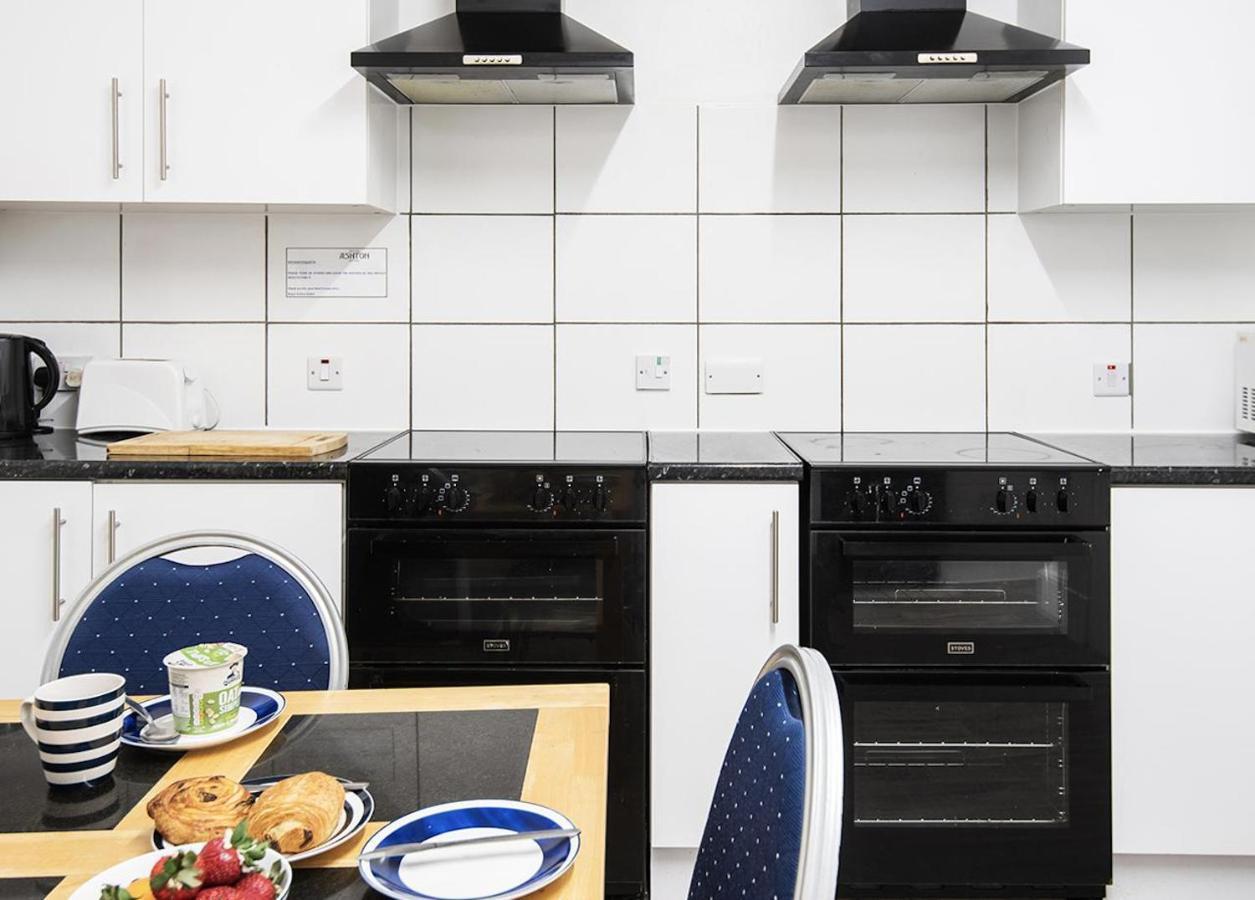 Отель Royal Ashton Townhouse - Тонтон Экстерьер фото